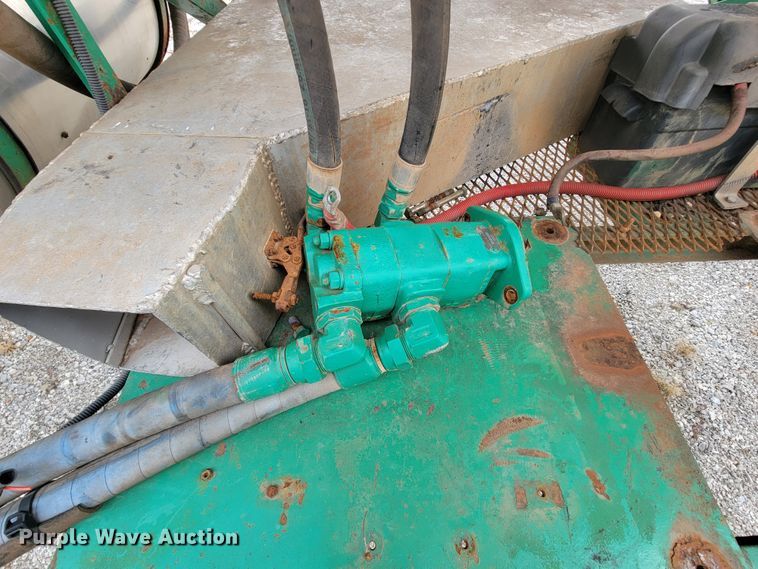 image for item ID9530 1990 Ledwell LW40 APW  feed delivery trailer