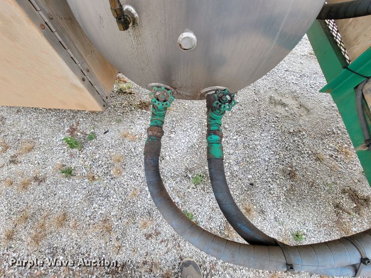 image for item ID9530 1990 Ledwell LW40 APW  feed delivery trailer