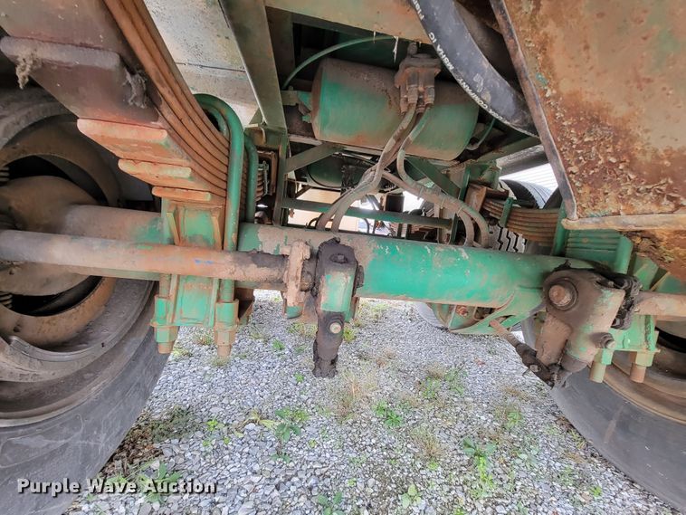 image for item ID9530 1990 Ledwell LW40 APW  feed delivery trailer