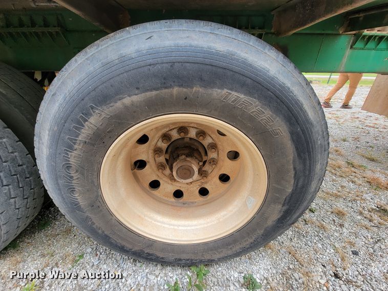 image for item ID9530 1990 Ledwell LW40 APW  feed delivery trailer