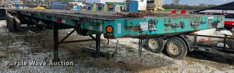 image for item ID9532 1990 Fontaine FTW-4-8045A  flatbed trailer