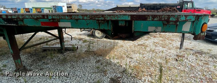 image for item ID9532 1990 Fontaine FTW-4-8045A  flatbed trailer