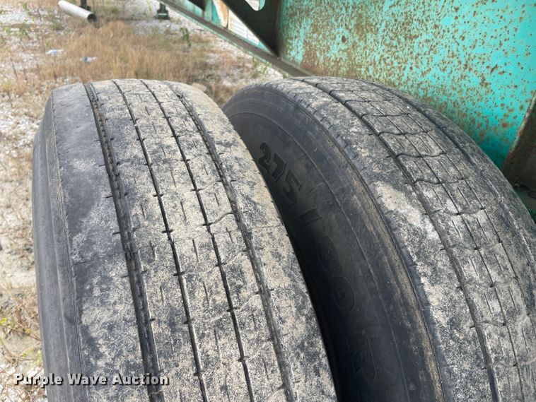 image for item ID9532 1990 Fontaine FTW-4-8045A  flatbed trailer