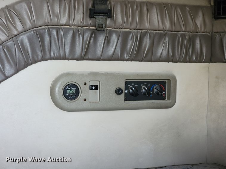 image for item ID9533 2001 Mack CX613 Vision  semi truck