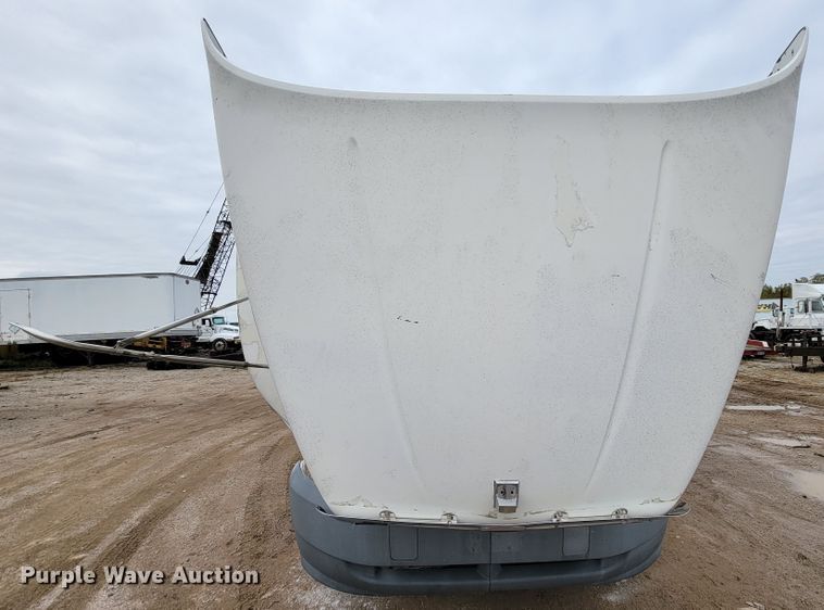 image for item ID9533 2001 Mack CX613 Vision  semi truck