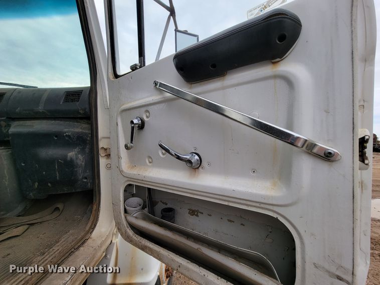 image for item ID9534 1991 Ford LN8000  dump flatbed truck