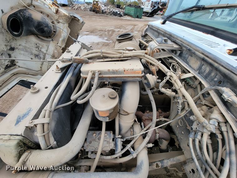 image for item ID9534 1991 Ford LN8000  dump flatbed truck