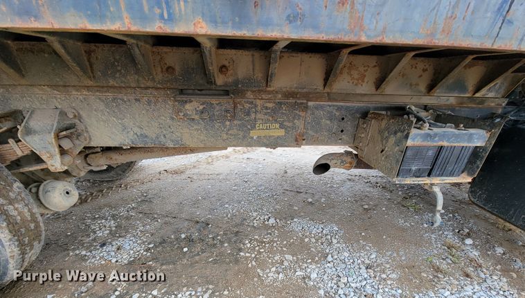 image for item ID9534 1991 Ford LN8000  dump flatbed truck