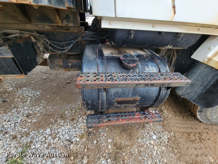 image for item ID9534 1991 Ford LN8000  dump flatbed truck