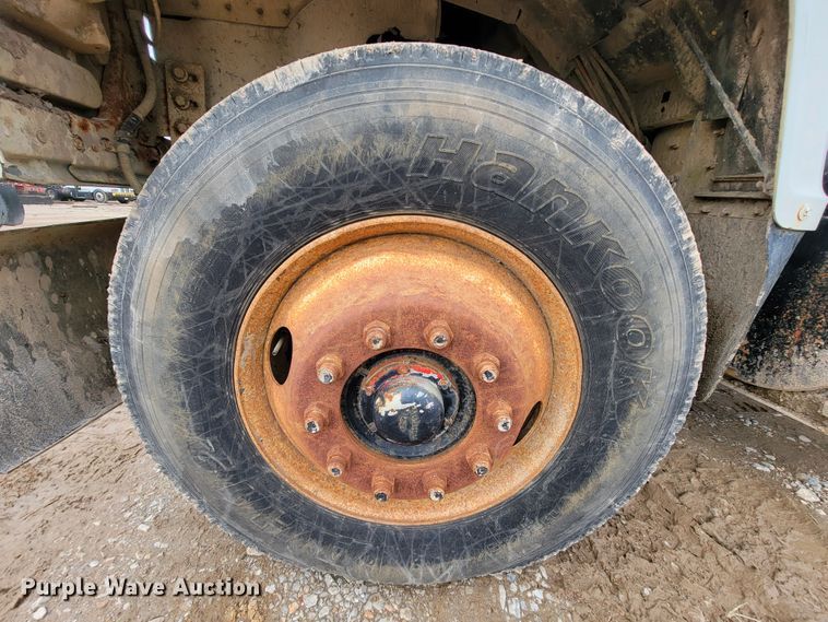 image for item ID9534 1991 Ford LN8000  dump flatbed truck