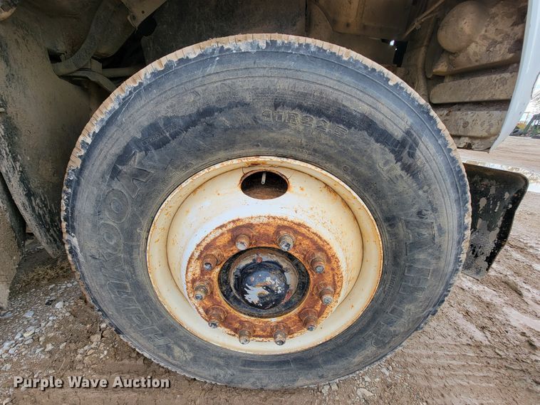 image for item ID9534 1991 Ford LN8000  dump flatbed truck