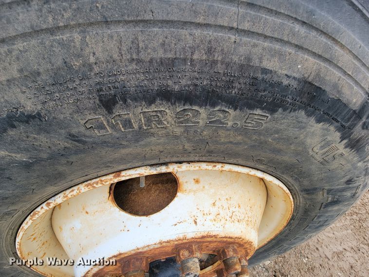 image for item ID9534 1991 Ford LN8000  dump flatbed truck