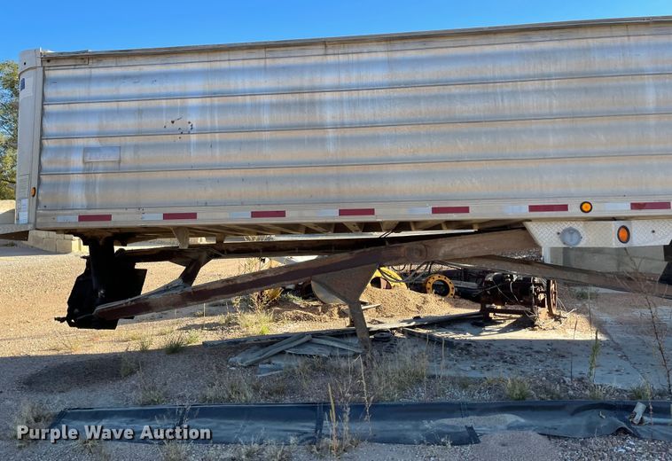 image for item IK9591 2008 Travis  end dump trailer