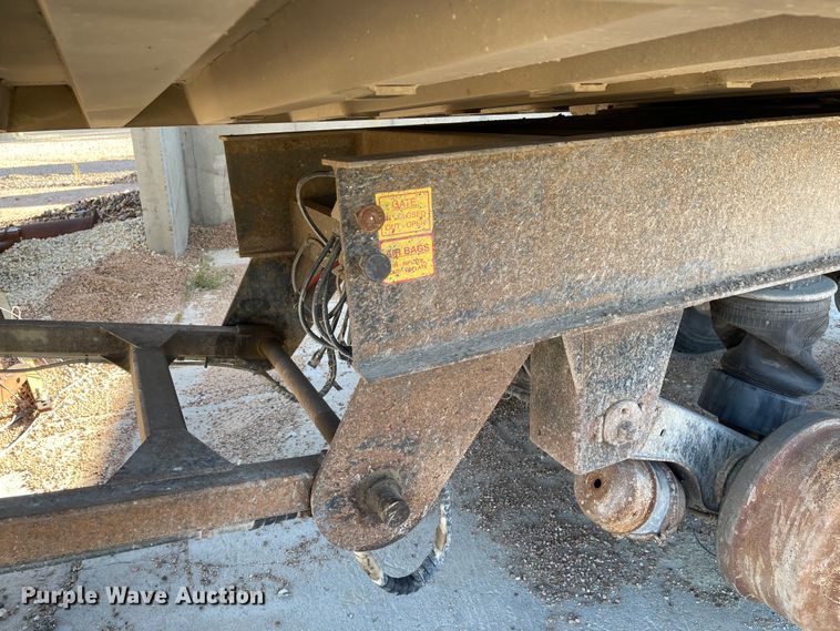 image for item IK9591 2008 Travis  end dump trailer