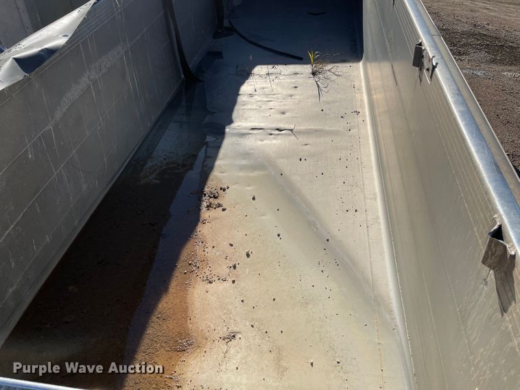 image for item IK9591 2008 Travis  end dump trailer