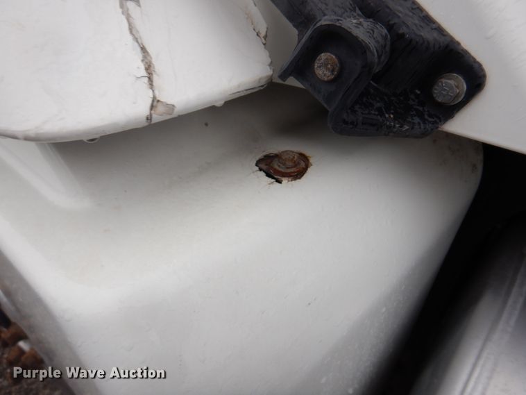 image for item IM9552 2007 Freightliner Columbia 120  semi truck