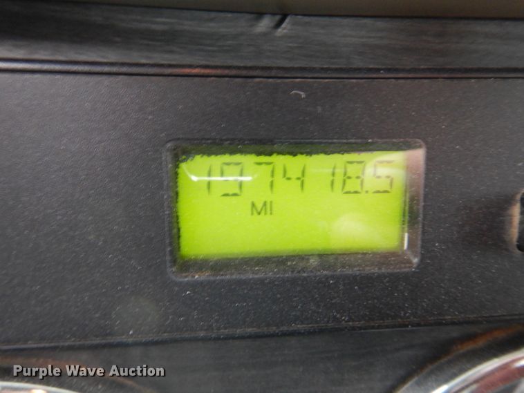 image for item IM9552 2007 Freightliner Columbia 120  semi truck