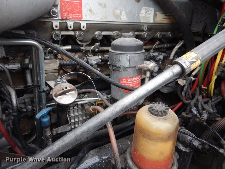 image for item IM9552 2007 Freightliner Columbia 120  semi truck