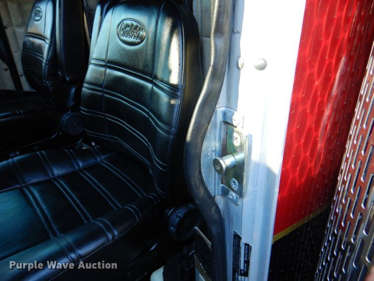 image for item IR9247 1987 Peterbilt 359 Classic  semi truck