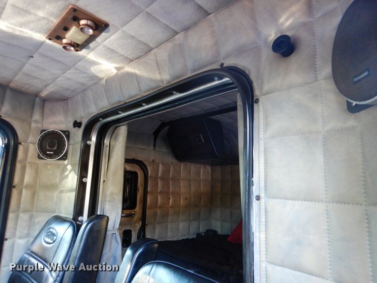 image for item IR9247 1987 Peterbilt 359 Classic  semi truck