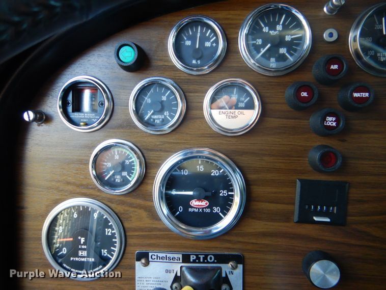 image for item IR9247 1987 Peterbilt 359 Classic  semi truck