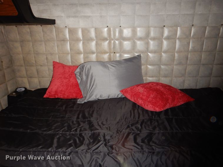 image for item IR9247 1987 Peterbilt 359 Classic  semi truck