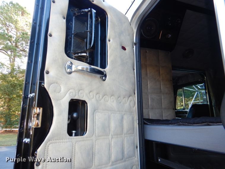 image for item IR9247 1987 Peterbilt 359 Classic  semi truck