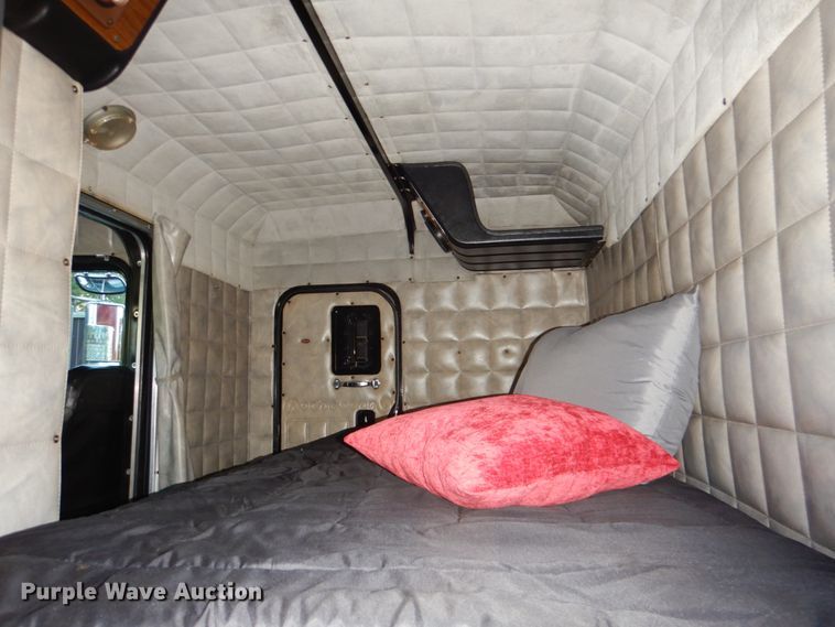 image for item IR9247 1987 Peterbilt 359 Classic  semi truck