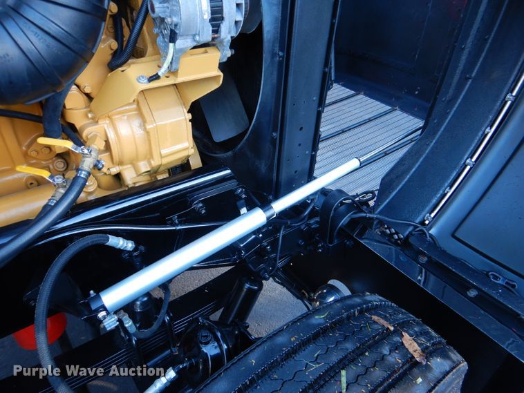 image for item IR9247 1987 Peterbilt 359 Classic  semi truck