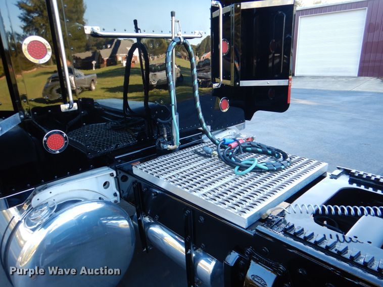 image for item IR9247 1987 Peterbilt 359 Classic  semi truck