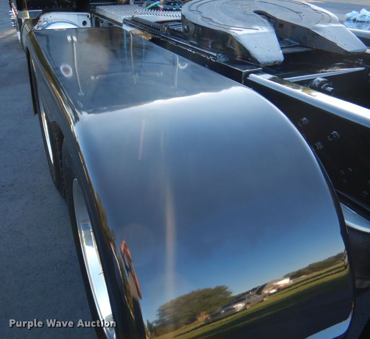 image for item IR9247 1987 Peterbilt 359 Classic  semi truck