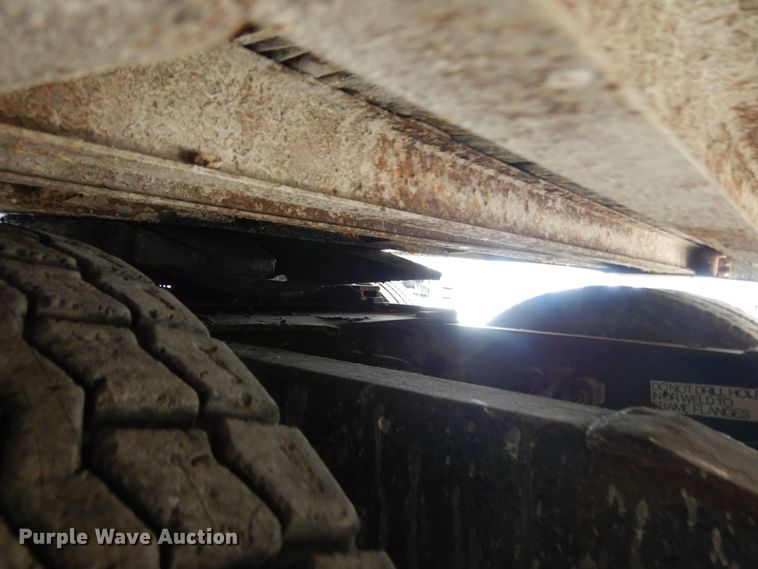 image for item IV9582 1988 International COF-9670  semi truck