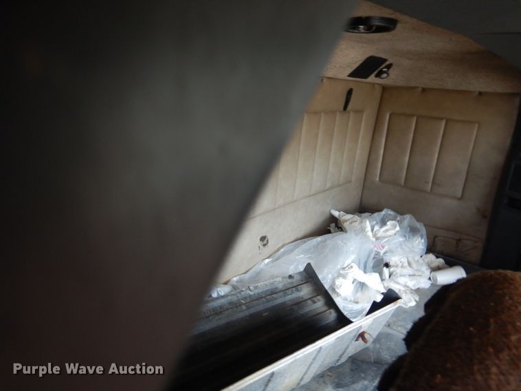 image for item IV9582 1988 International COF-9670  semi truck