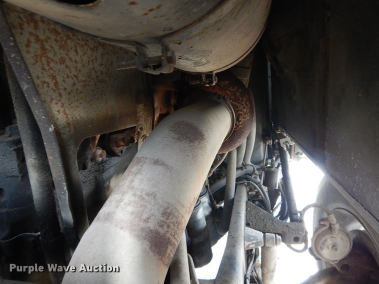 image for item IV9582 1988 International COF-9670  semi truck