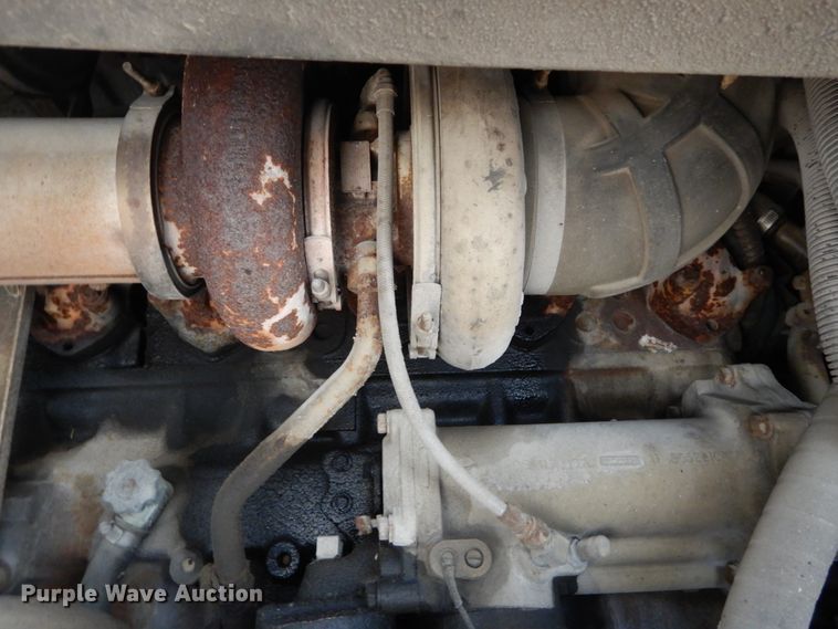 image for item IV9582 1988 International COF-9670  semi truck