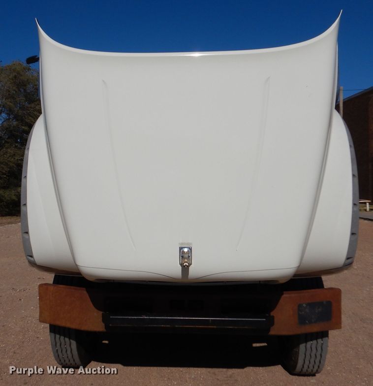 image for item IV9824 2013 Mack GU713  truck cab and chassis