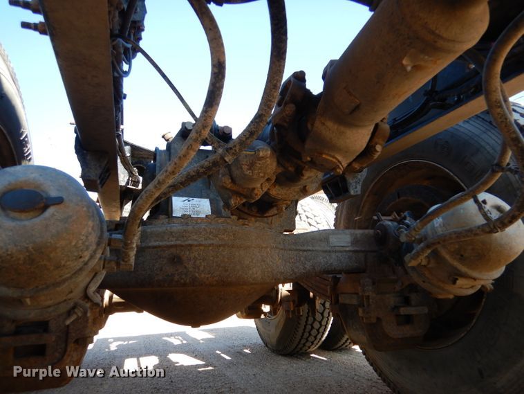 image for item IV9824 2013 Mack GU713  truck cab and chassis