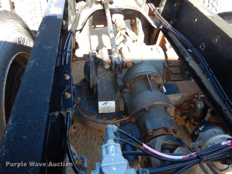 image for item IV9824 2013 Mack GU713  truck cab and chassis