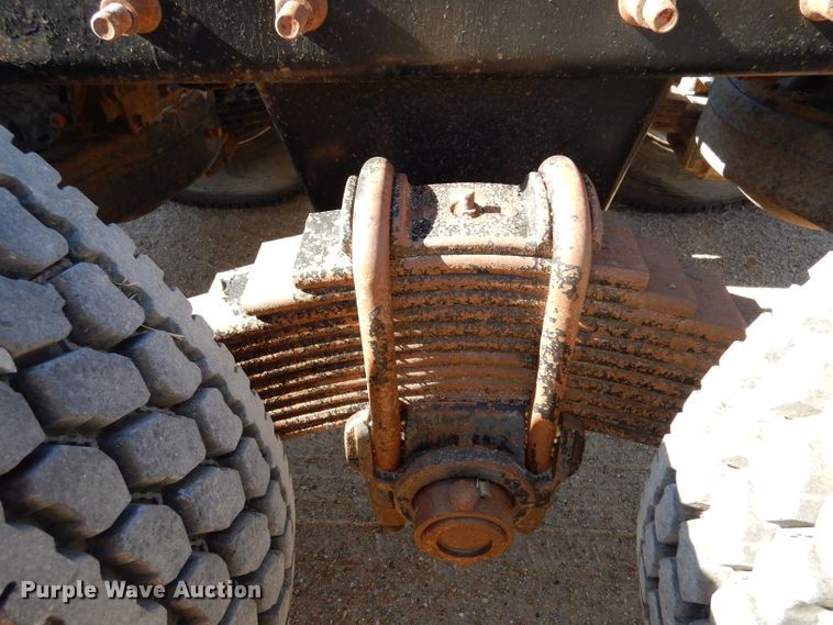 image for item IV9824 2013 Mack GU713  truck cab and chassis