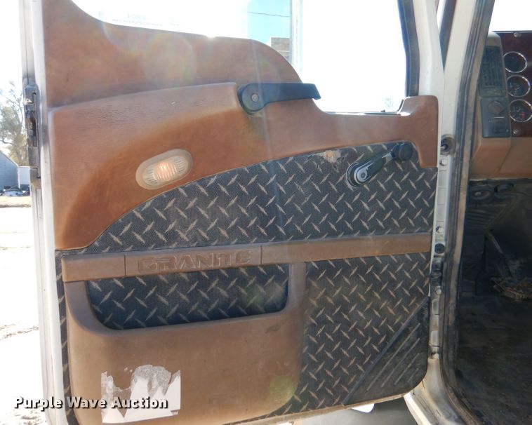 image for item IV9824 2013 Mack GU713  truck cab and chassis