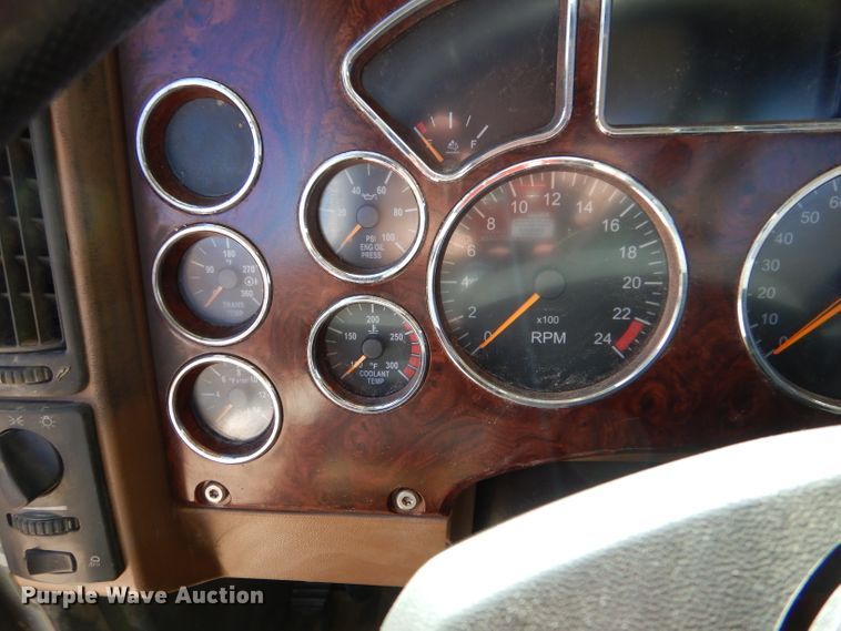 image for item IV9824 2013 Mack GU713  truck cab and chassis