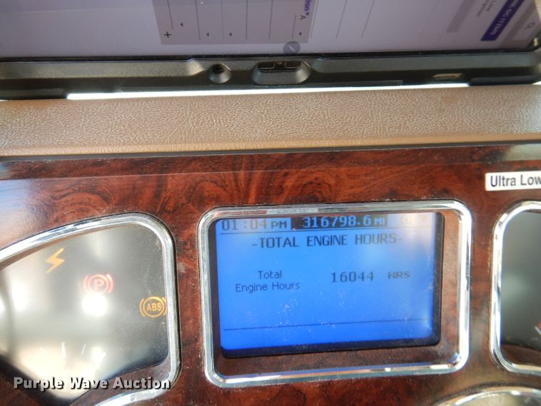 image for item IV9824 2013 Mack GU713  truck cab and chassis