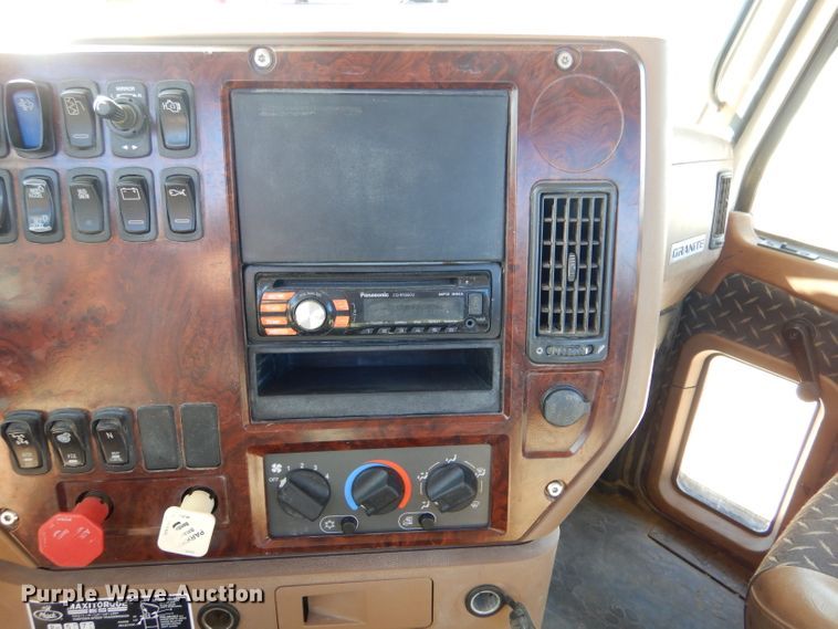 image for item IV9824 2013 Mack GU713  truck cab and chassis