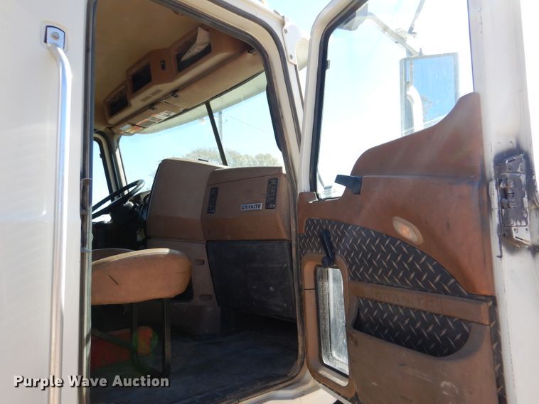 image for item IV9824 2013 Mack GU713  truck cab and chassis