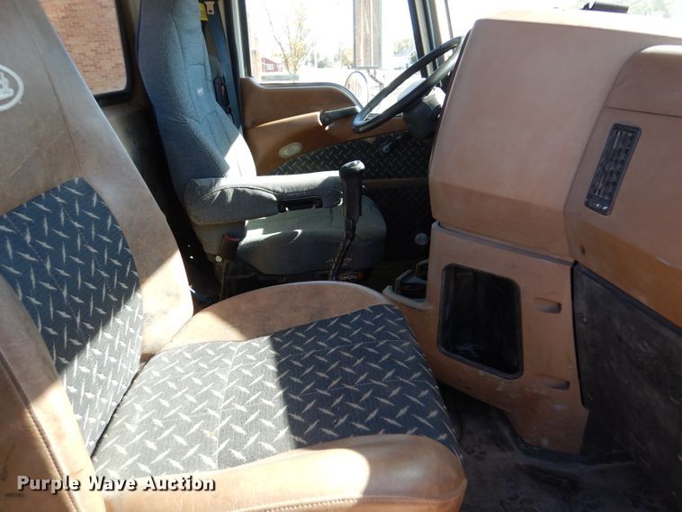 image for item IV9824 2013 Mack GU713  truck cab and chassis