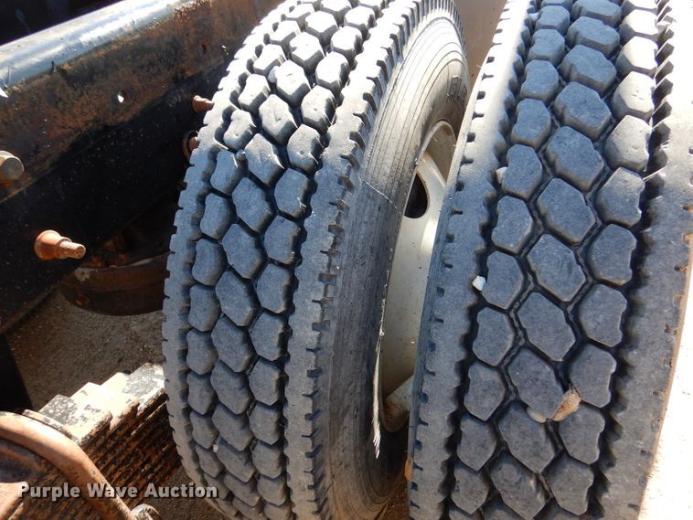 image for item IV9824 2013 Mack GU713  truck cab and chassis