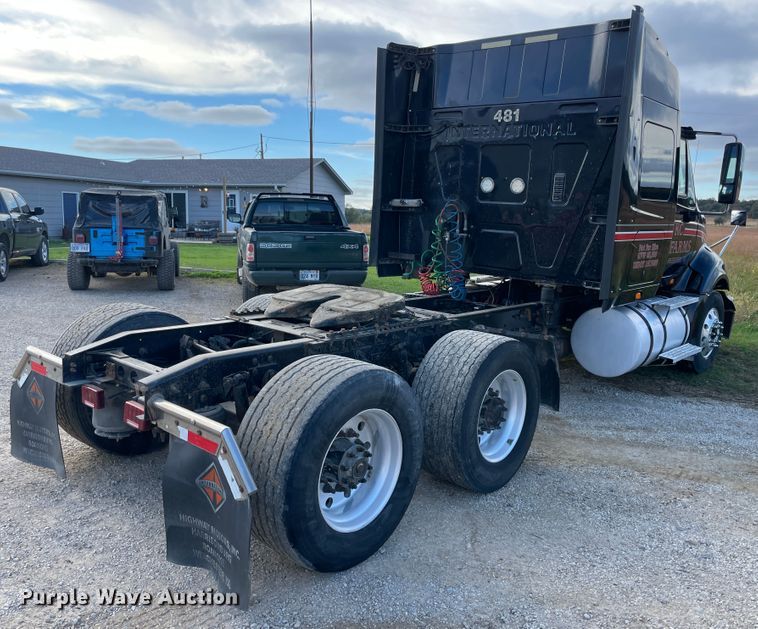 image for item IX9515 2012 International ProStar  semi truck