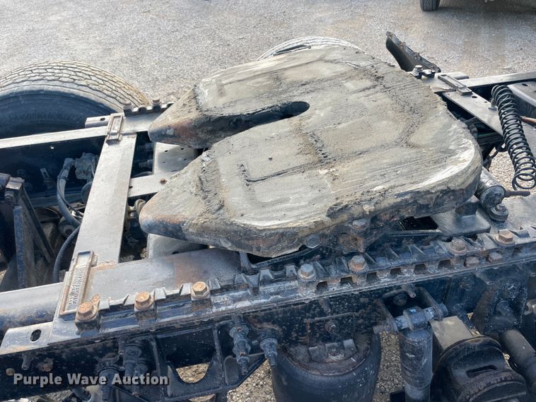 image for item IX9515 2012 International ProStar  semi truck