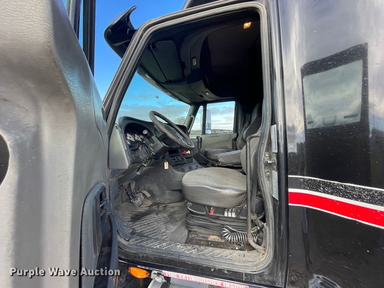 image for item IX9515 2012 International ProStar  semi truck