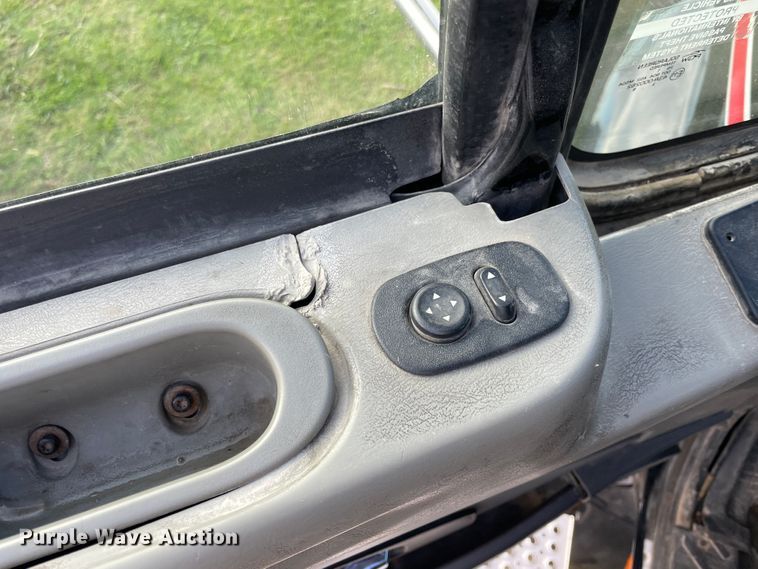 image for item IX9515 2012 International ProStar  semi truck